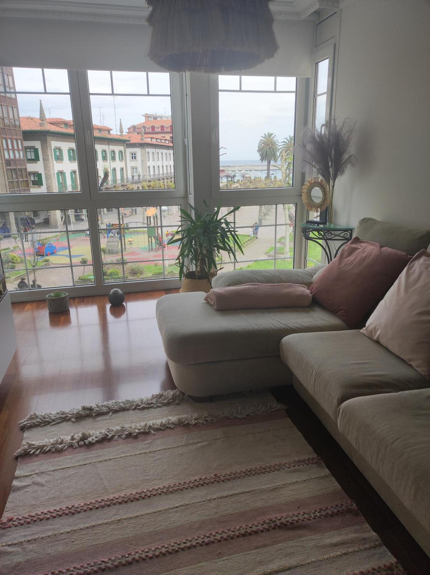 Precioso Piso Con Garaje En El Centro De Castro Urdiales Apartment Bagian luar foto